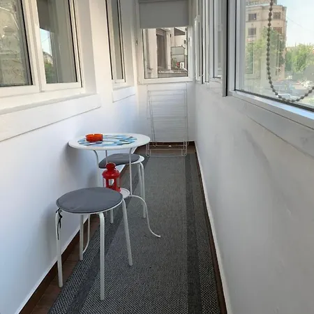 Interbellic Flat Bucarest