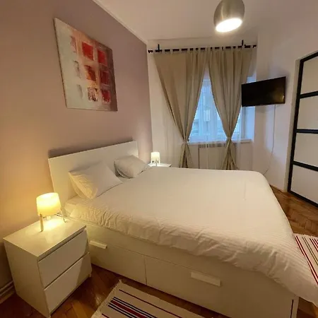 Interbellic Flat Apartment