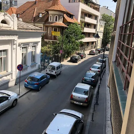 Interbellic Flat * Βουκουρέστι