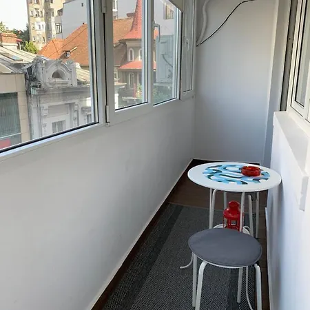 Interbellic Flat * בוקרשט