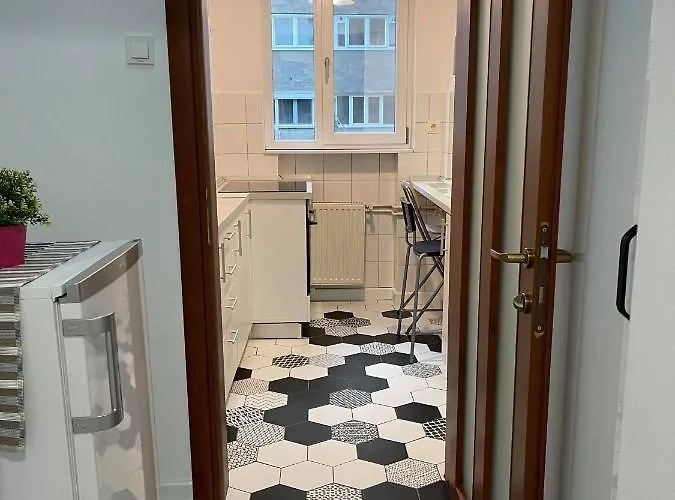 Interbellic Flat * בוקרשט