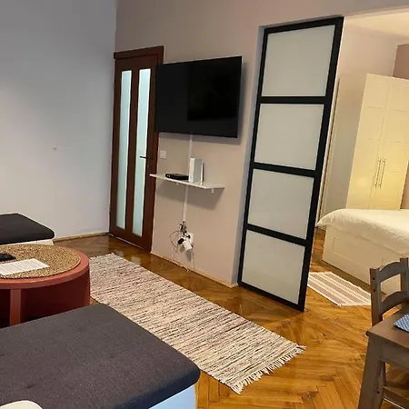 Interbellic Flat Apartment