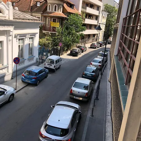 Interbellic Flat Бухарест