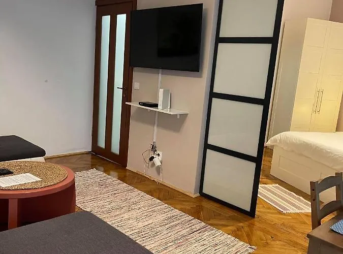 Interbellic Flat Апартаменти