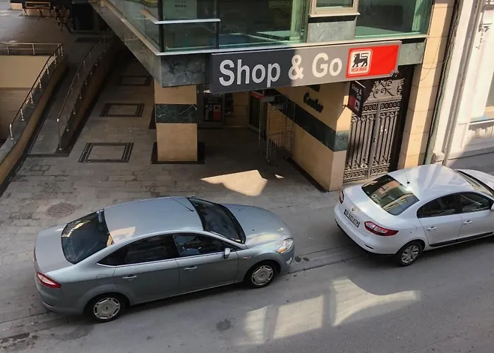 Апартаменти Interbellic Flat Бухарест